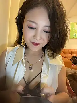 Lola666999 online show from 05/18/26, 04:13