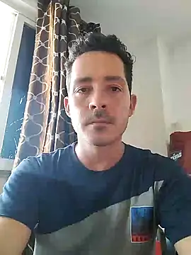 Gabriel leon33 online show from 04/22/26, 07:48