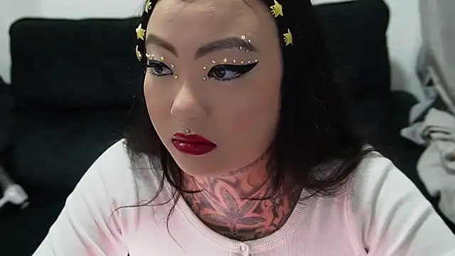ChinesaTropical online show from 05/13/26, 02:09