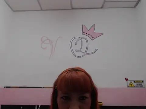 Snapshot of veronicaqueenxxx chatting on 04/04/26, 04:44 veronicaqueenxxx online show from 04/04/26, 04:44