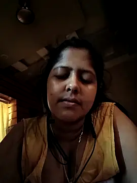 Snapshot of Aditi_sarkar chatting on 04/15/26, 10:44 Aditi sarkar online show from 04/15/26, 10:44