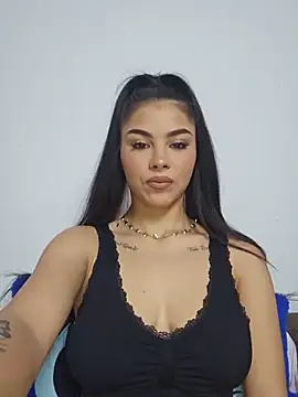 Crissdesire online show from 06/11/26, 04:16