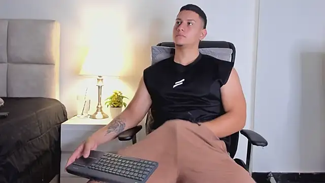 Chriss Diamond online show from 06/08/26, 03:18