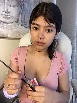 Snapshot of Violetaa_pink18 chatting on 04/29/26, 03:05 Violetaa pink18 online show from 04/29/26, 03:05
