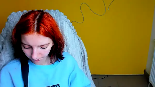 Snapshot of Butterfly_Milly chatting on 05/12/26, 06:32 Butterfly Milly online show from 05/12/26, 06:32