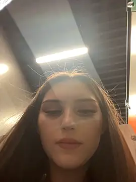 Snapshot of AnitaFly chatting on 04/17/26, 01:03 AnitaFly online show from 04/17/26, 01:03