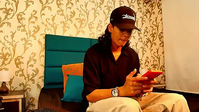 Snapshot of Abravanel_Sefardi chatting on 06/16/26, 06:32 Abravanel Sefardi online show from 06/16/26, 06:32
