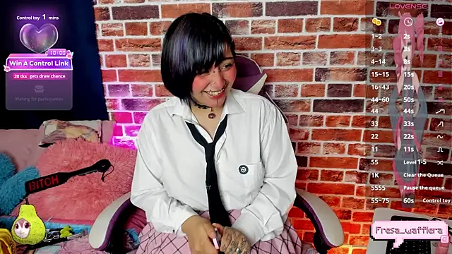 Snapshot of fresa_Wafflera chatting on 04/18/26, 07:58 fresa Wafflera online show from 04/18/26, 07:58