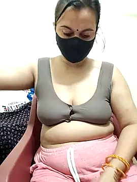 HeartlessGirl online show from 05/29/26, 04:38