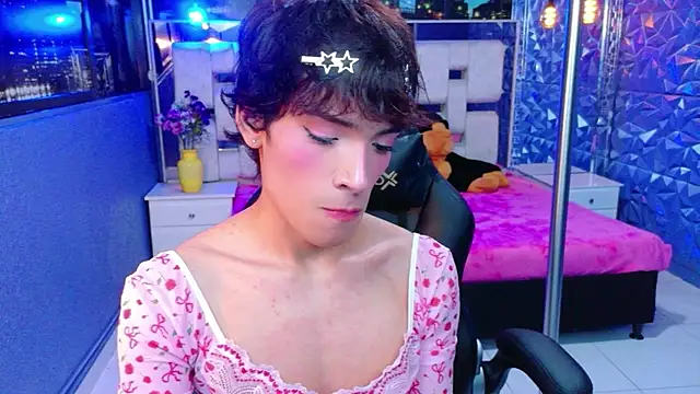 IsaacNovaa online show from 06/08/26, 01:28