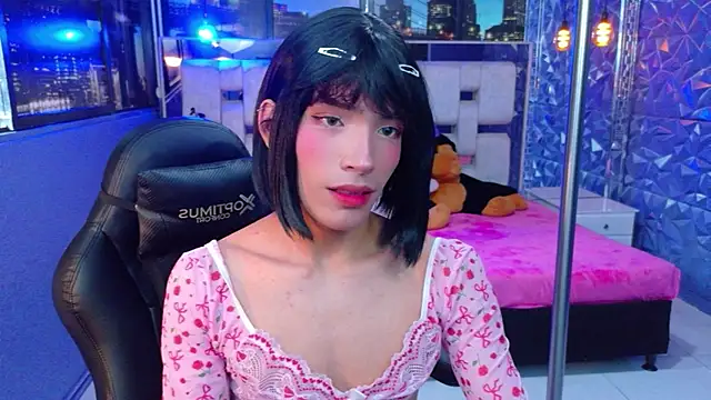 IsaacNovaa online show from 06/10/26, 08:19