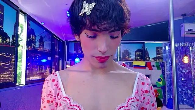 IsaacNovaa online show from 06/25/26, 08:57