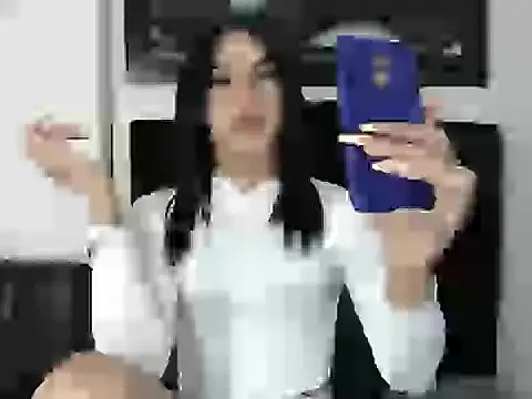 Snapshot of karla_lovera chatting on 05/15/26, 03:57 karla lovera online show from 05/15/26, 03:57