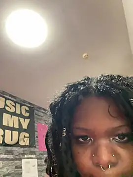 Nyla xox online show from 04/19/26, 10:34