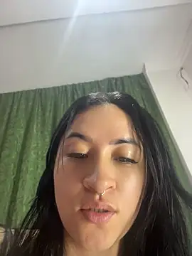Snapshot of kimberly_peter chatting on 05/12/26, 12:41 kimberly peter online show from 05/12/26, 12:41