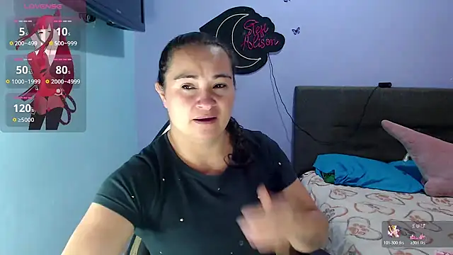 Snapshot of kyra_sol chatting on 05/01/26, 02:38 kyra sol online show from 05/01/26, 02:38