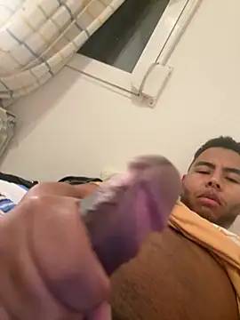 lindura00 online show from 03/25/26, 01:00