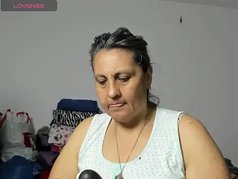 Merlyna Goldenss online show from 04/17/26, 12:57