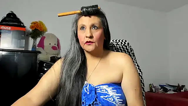 Merlyna Goldenss online show from 04/25/26, 03:09