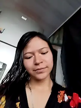 Snapshot of Ninffa_sweet21 chatting on 04/06/26, 10:54 Ninffa sweet21 online show from 04/06/26, 10:54