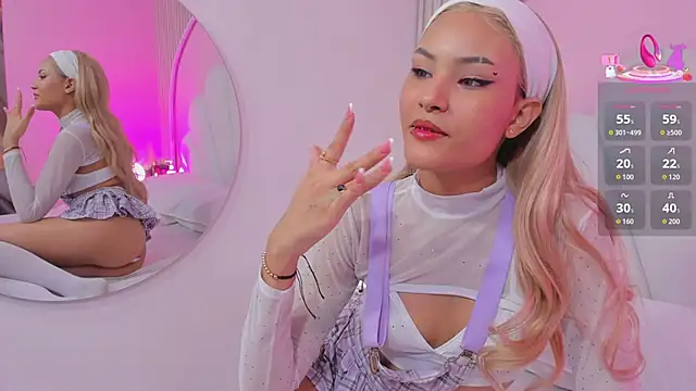 mia  poppy online show from 04/17/26, 03:20