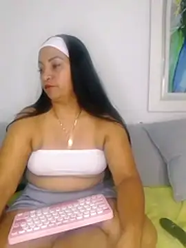 Snapshot of antonelamistresxxx chatting on 06/26/26, 12:37 antonelamistresxxx online show from 06/26/26, 12:37