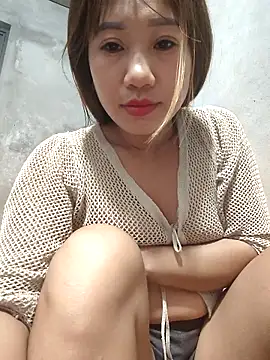 Snapshot of xinhxinh-cute chatting on 05/11/26, 11:02 xinhxinh-cute online show from 05/11/26, 11:02