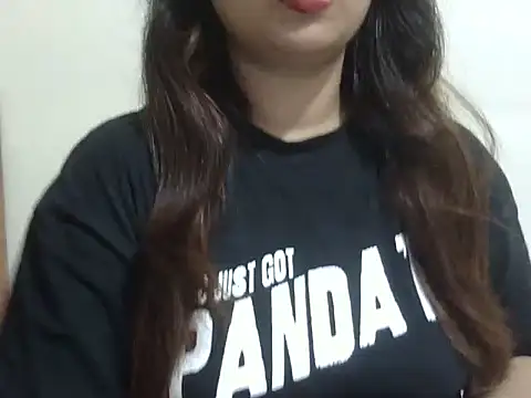 Snapshot of shivi_jaan chatting on 06/11/26, 05:11 shivi jaan online show from 06/11/26, 05:11
