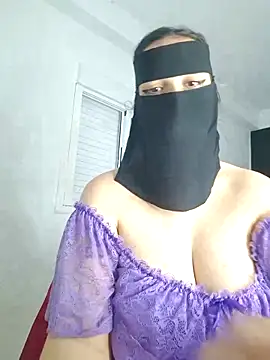 Big as-big online show from 04/15/26, 09:04