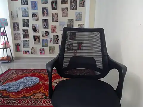 sweety gaur online show from 04/24/26, 05:21