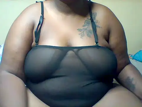 Snapshot of bunny_jay chatting on 04/15/26, 03:35 bunny jay online show from 04/15/26, 03:35