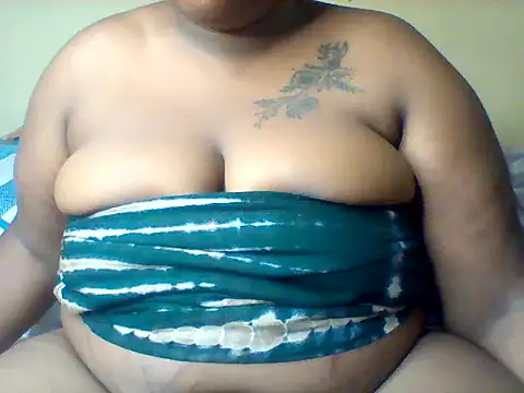 Snapshot of bunny_jay chatting on 04/19/26, 06:54 bunny jay online show from 04/19/26, 06:54