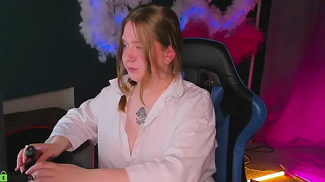 Lilit Sinful online show from 04/27/26, 07:23