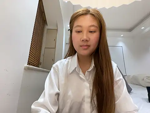 tutu512 online show from 04/26/26, 02:48