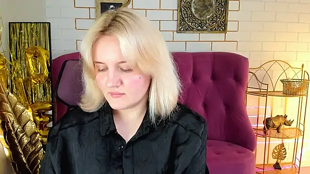 Snapshot of KathyBriggs chatting on 03/29/26, 09:31 KathyBriggs online show from 03/29/26, 09:31