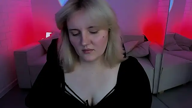 Snapshot of KathyBriggs chatting on 04/04/26, 05:27 KathyBriggs online show from 04/04/26, 05:27