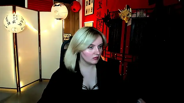 Snapshot of KathyBriggs chatting on 05/17/26, 05:05 KathyBriggs online show from 05/17/26, 05:05