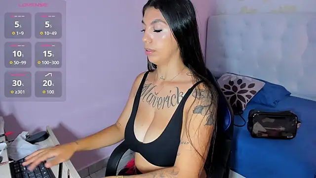 Snapshot of TATILARSON2 chatting on 03/26/26, 12:33 TATILARSON2 online show from 03/26/26, 12:33