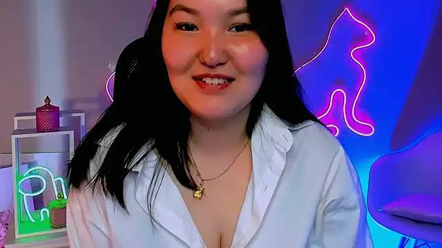 Snapshot of CamilaMartiez chatting on 05/14/26, 12:34 CamilaMartiez online show from 05/14/26, 12:34