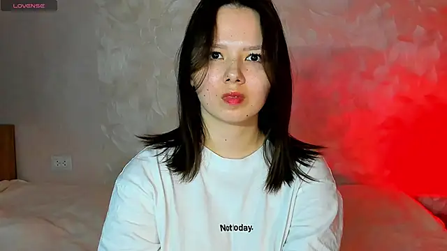 miss teasee online show from 04/30/26, 10:10