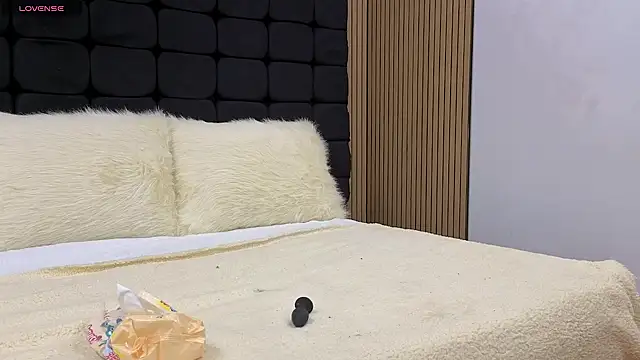 messy-saray online show from 03/27/26, 02:17