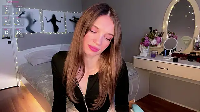 Snapshot of OdetteTrentinella chatting on 04/04/26, 06:22 OdetteTrentinella online show from 04/04/26, 06:22
