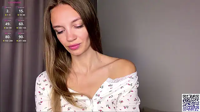 OdetteTrentinella online show from 06/10/26, 06:23