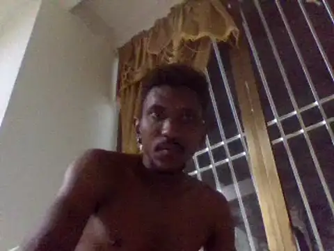 Snapshot of TomaTuYuco chatting on 03/27/26, 05:35 TomaTuYuco online show from 03/27/26, 05:35