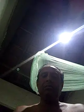 Snapshot of thushara12 chatting on 03/25/26, 10:05 thushara12 online show from 03/25/26, 10:05