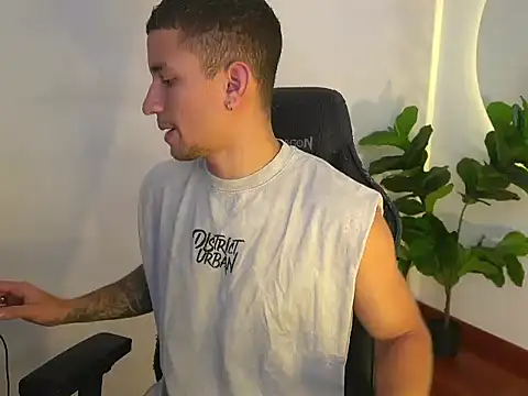 Thin tommy01 online show from 05/18/26, 08:03