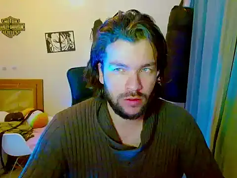 Snapshot of matt_smith chatting on 05/05/26, 02:30 matt smith online show from 05/05/26, 02:30