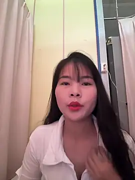 Snapshot of Naked-xx chatting on 06/15/26, 10:01 Naked-xx online show from 06/15/26, 10:01