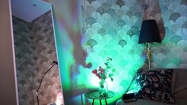 Frantease online show from 04/18/26, 05:33