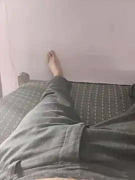 xmanraavan online show from 04/18/26, 04:16